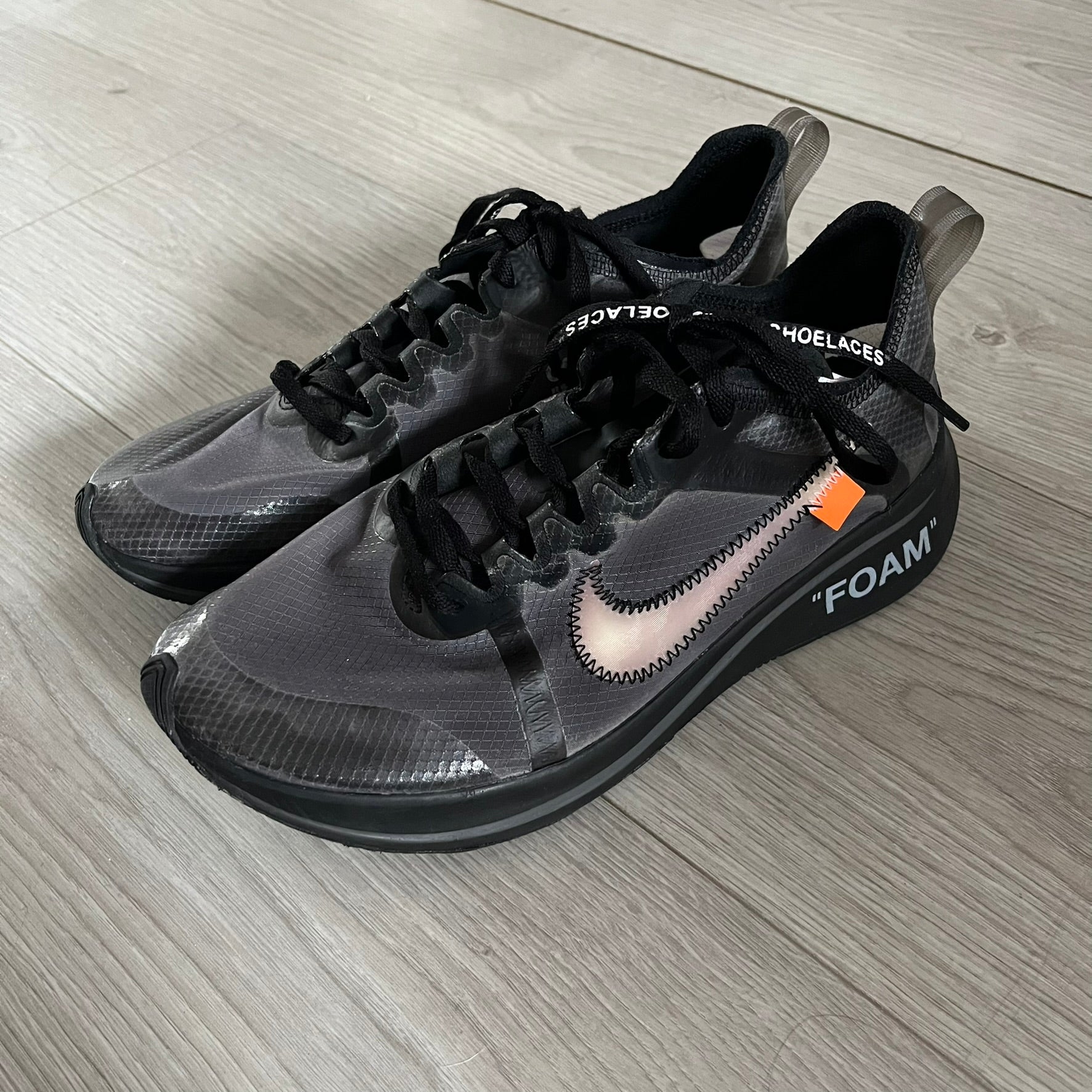 nike off white zoomfly