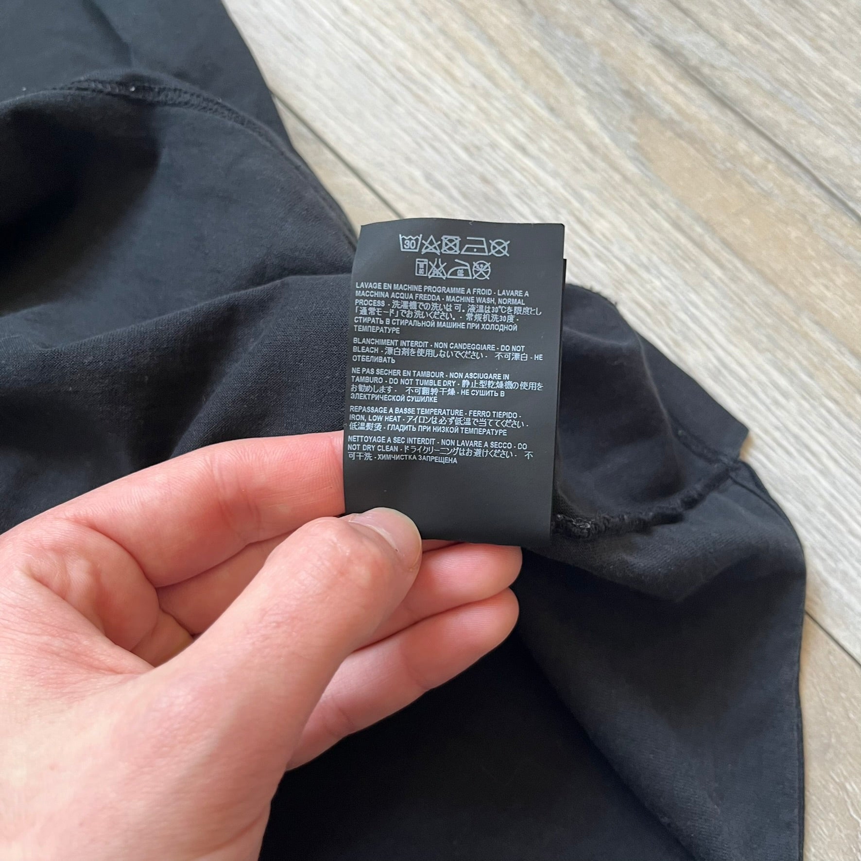 Saint Laurent 2018 Black Logo Tee – único13