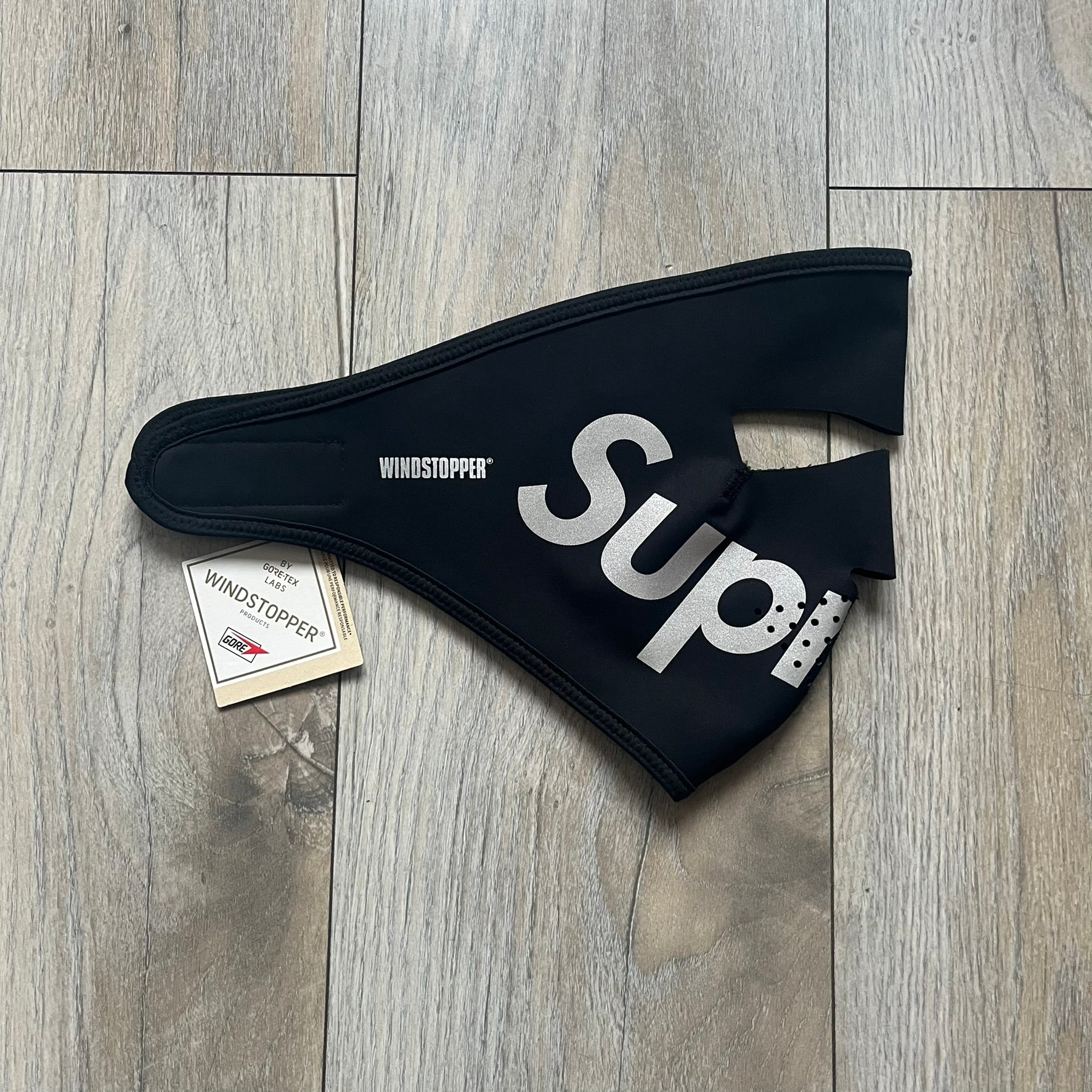 Supreme Black Windstopper Facemask – único13