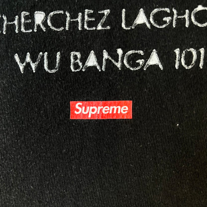 Supreme Clientele FW20 Navy Tee released in October 2020 as part of Supreme’s Fall/Winter 2020 collection. This cotton tee pays tribute to Ghostface Killah’s 2000 album Supreme Clientele, featuring the album’s iconic title graphic on the front and full tracklist on the back.