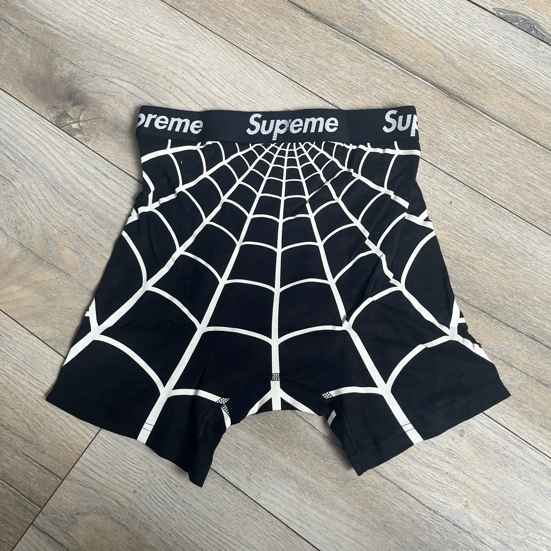 Supreme Hanes SS26 Spider-Man Black Boxer Briefs (1 Pair) – único13