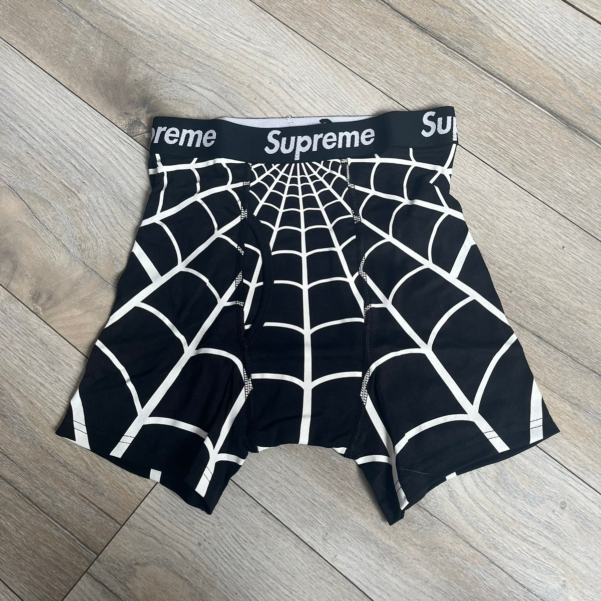 Supreme Hanes SS26 Spider-Man Black Boxer Briefs (1 Pair) – único13