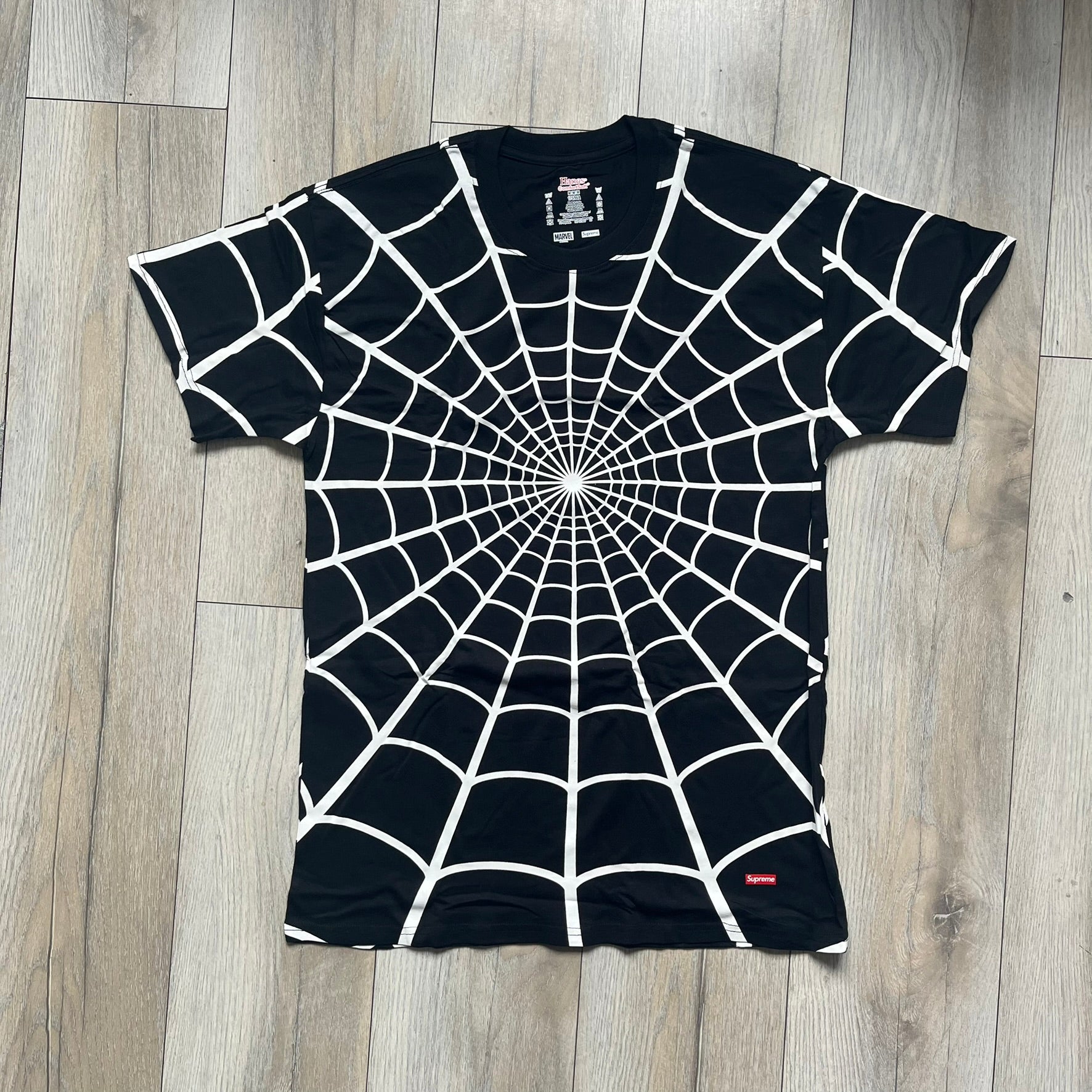 Supreme Hanes SS26 Spider-Man Black Tagless Tee – único13
