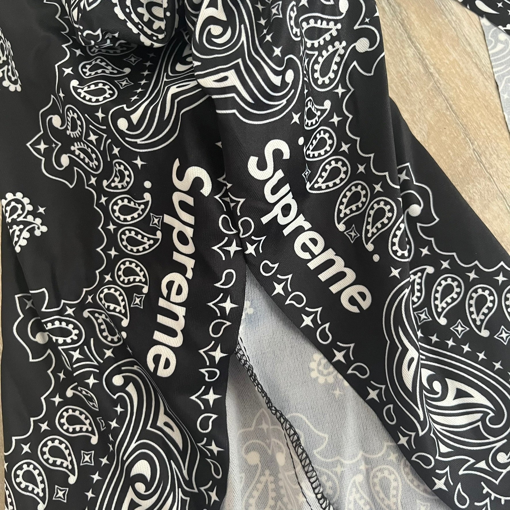 Supreme SS26 Black Ghostface Mask – único13