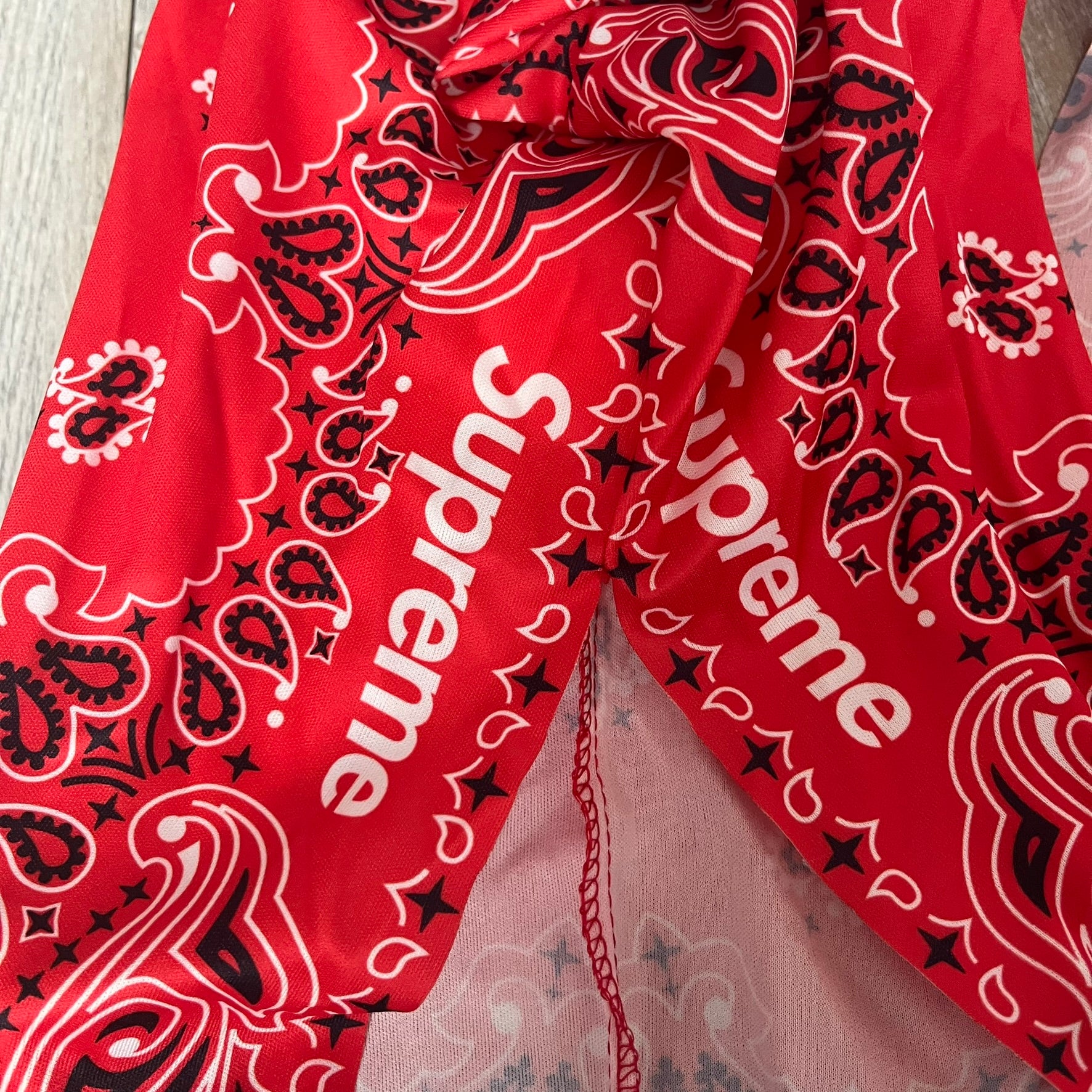 Supreme SS26 Red Ghostface Mask – único13