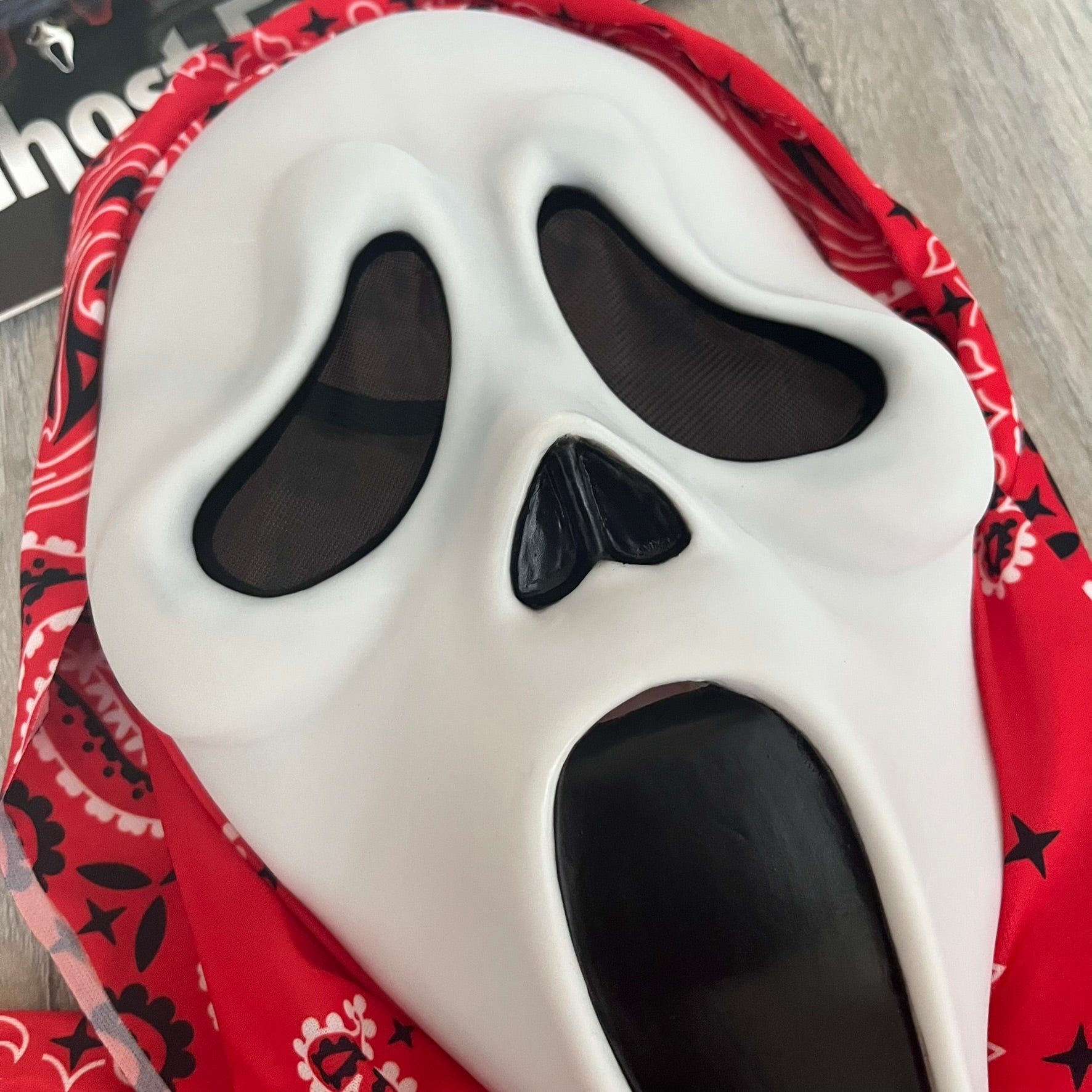 Supreme SS26 Red Ghostface Mask – único13