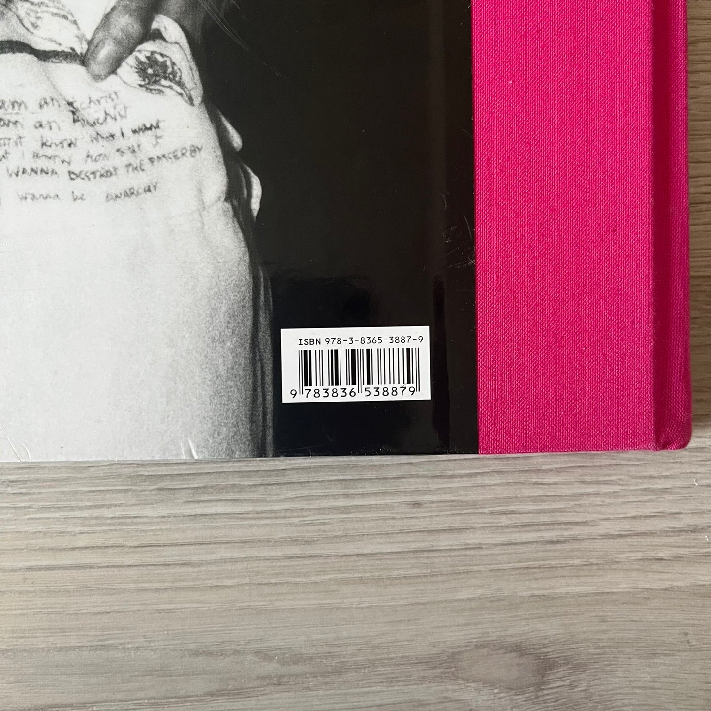 Taschen Terry Jones: Vivienne Westwood hardcover book explores the legacy of one of Britain’s most influential fashion designers through the lens of i-D magazine. Spanning from her punk roots in the 1980s to her status as a global icon, it captures interviews, features, and imagery that document her revolutionary impact on fashion and culture. With 120 pages of rare photographs, biographical insights, and contributions from leading voices like Juergen Teller, Nick Knight, and Terry Jones, this book is both 