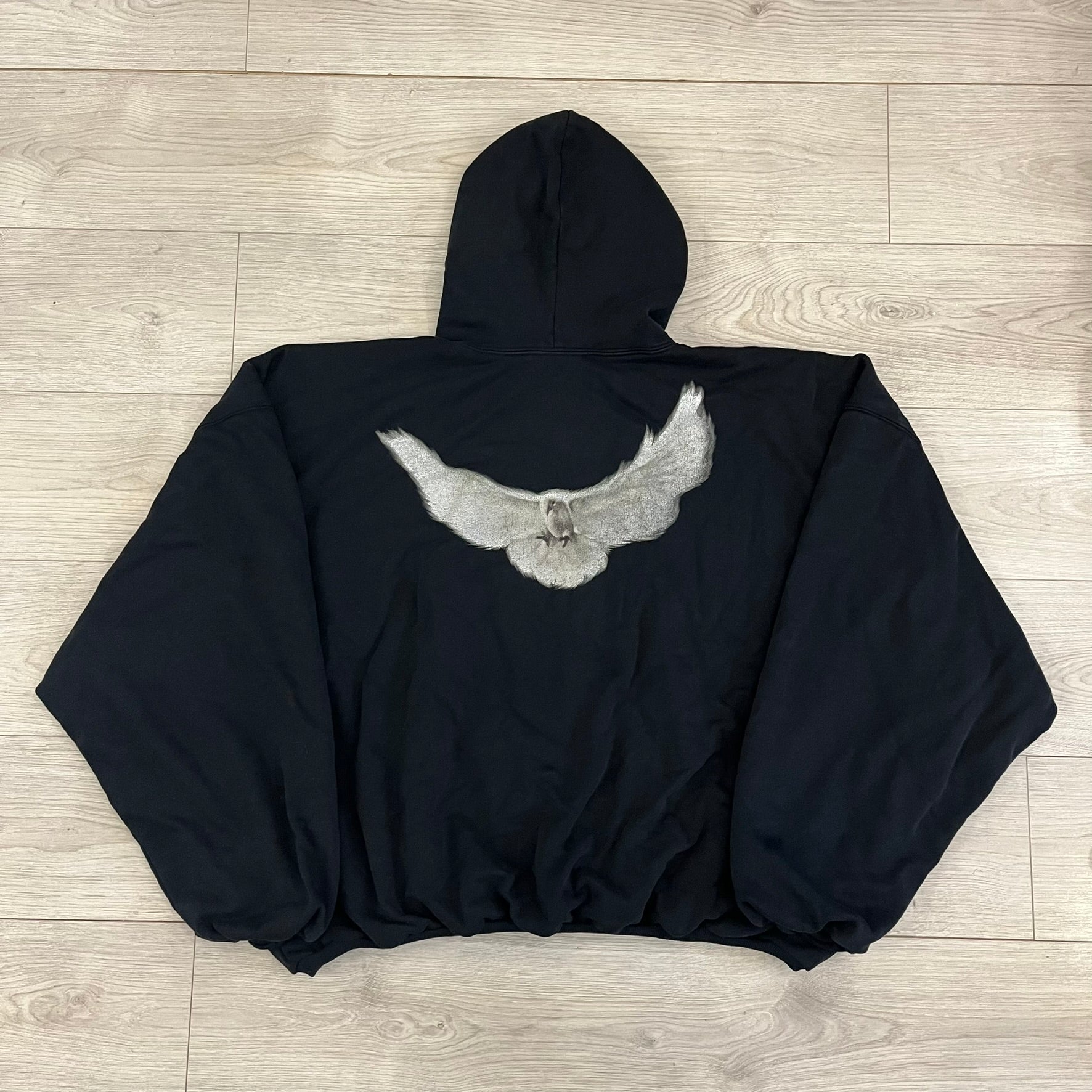 Yeezy GAP Engineered by Balenciaga Dove Black Hoodie – único13