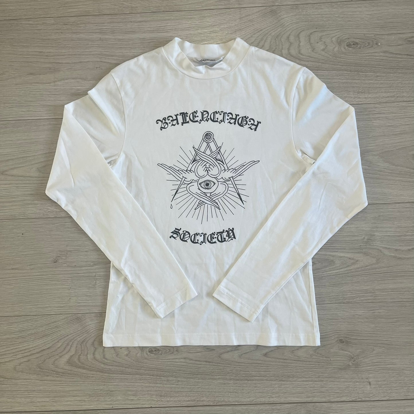 balenciaga free your mind longsleeve tee