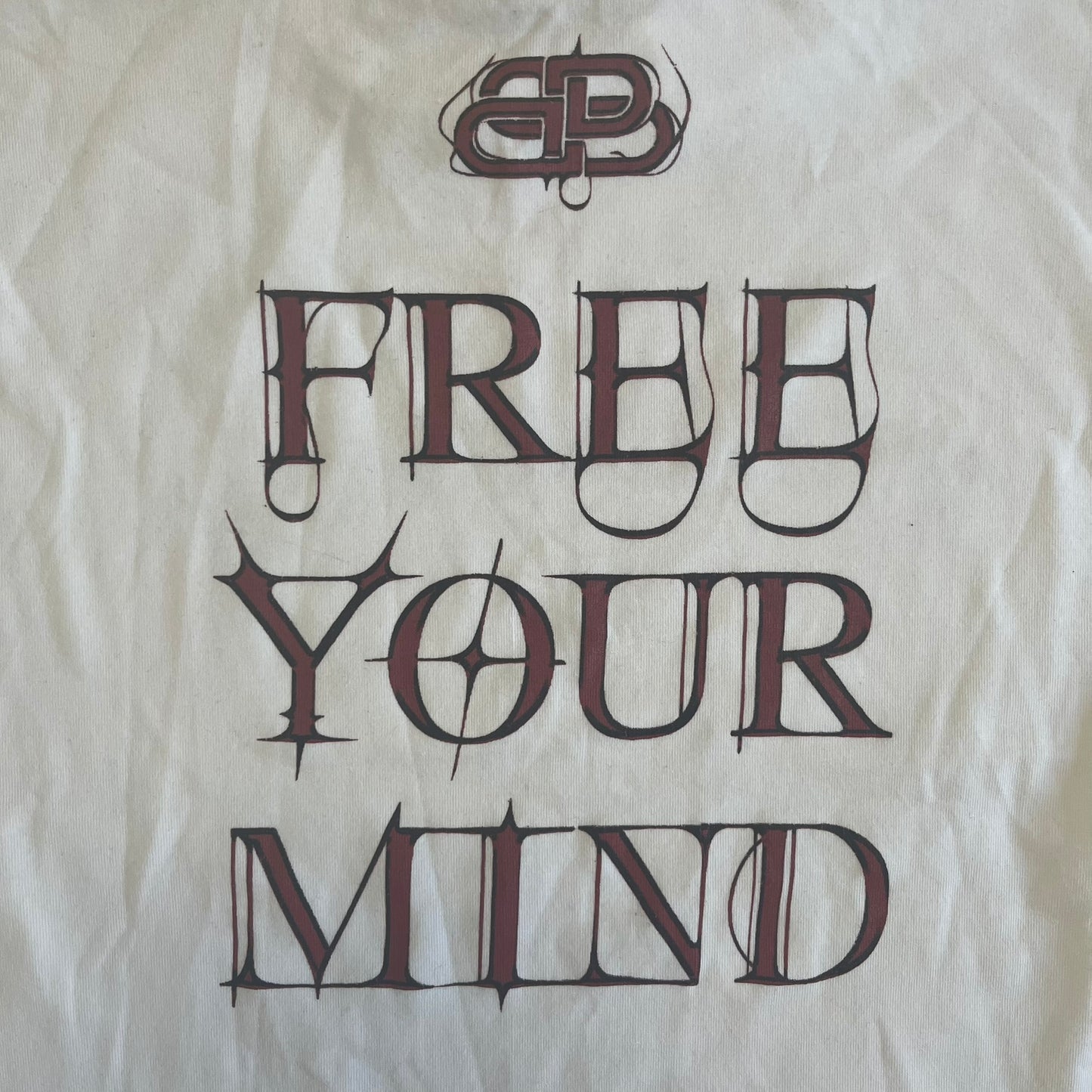 balenciaga free your mind longsleeve tee