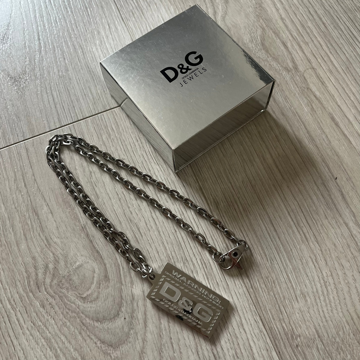 Dolce & Gabbana chain 100% Authentic beautiful condition comes with box. Dolce & Gabbana Credit Card Vintage Silver Metallic Necklace  main image 2