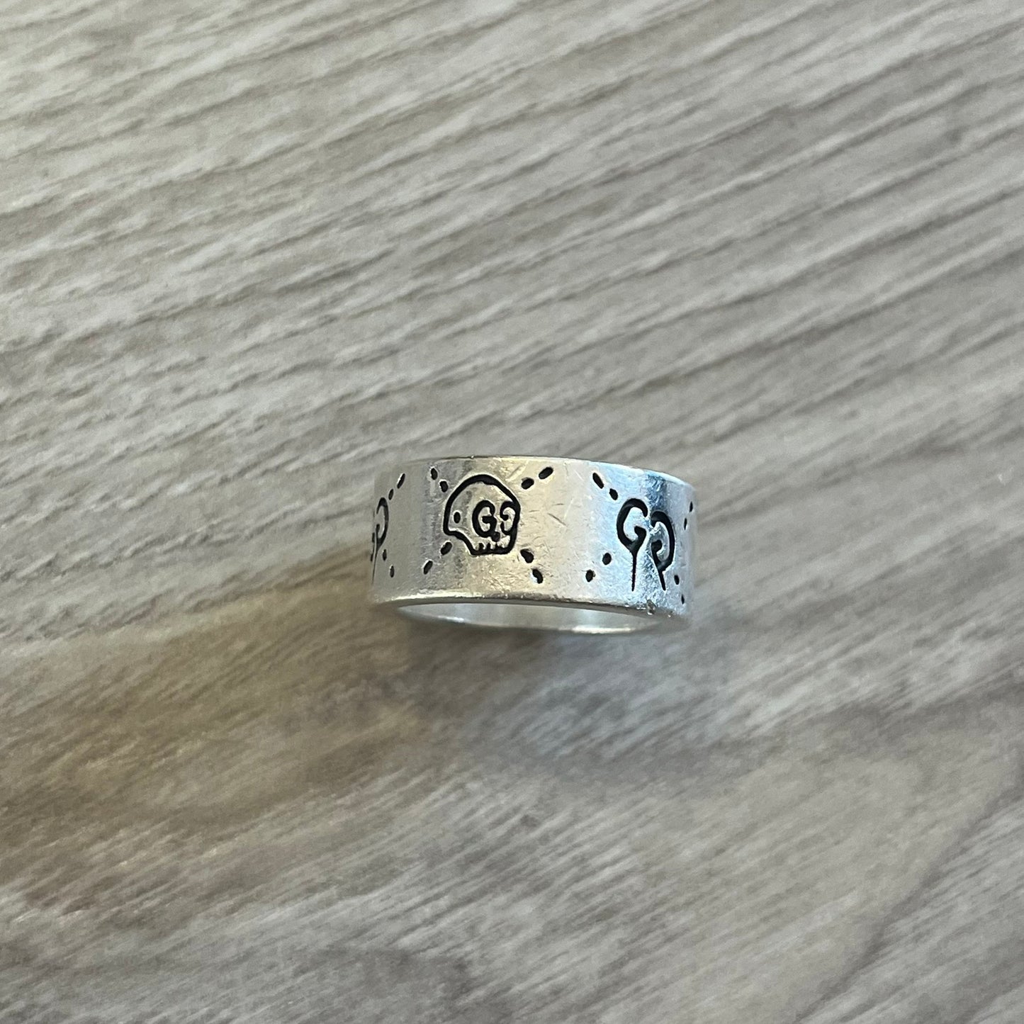 gucci ghost ring