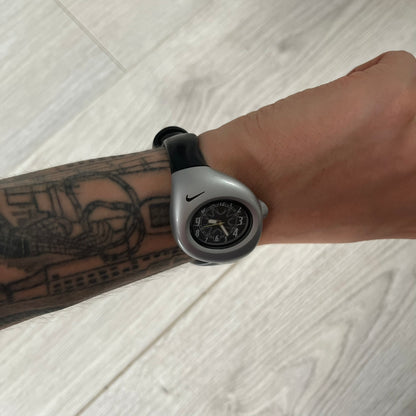 nike triax wr0033-005 analog watch