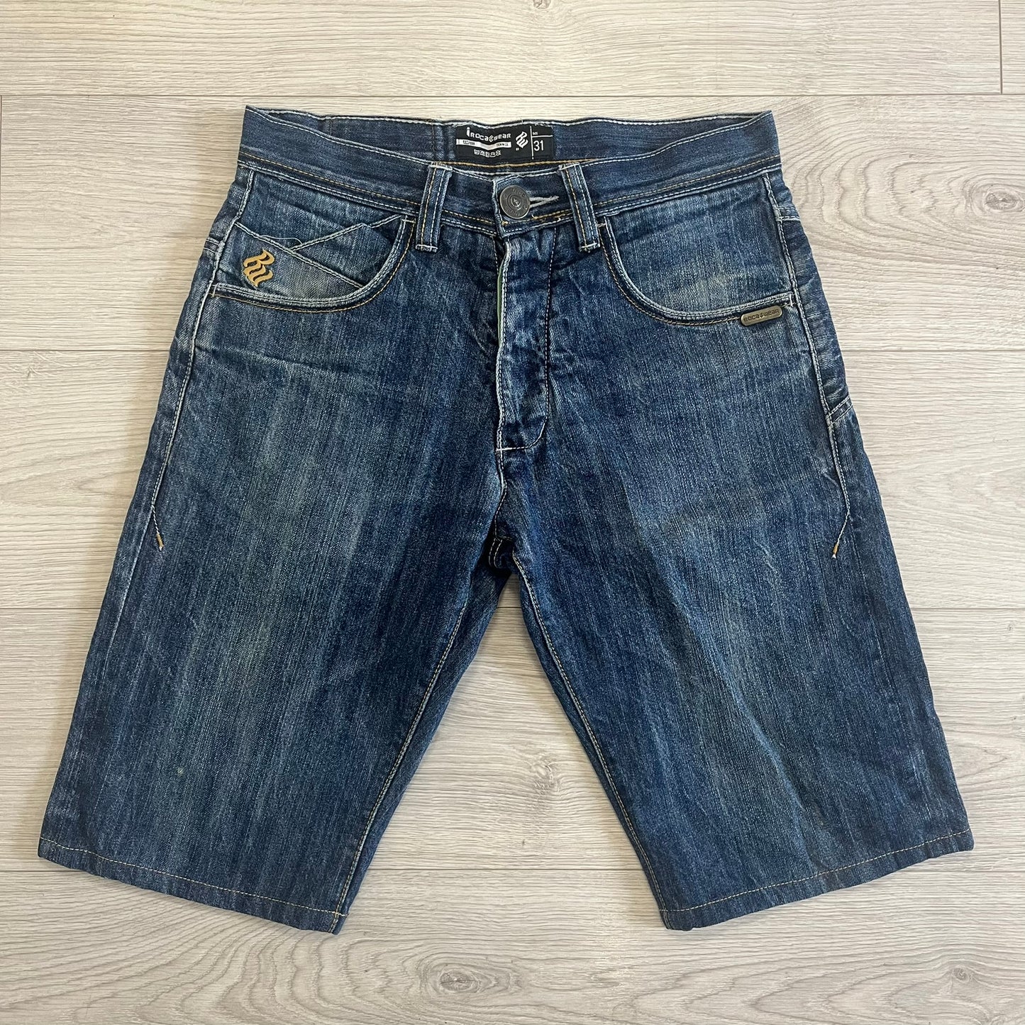 rocawear embroided denim shorts