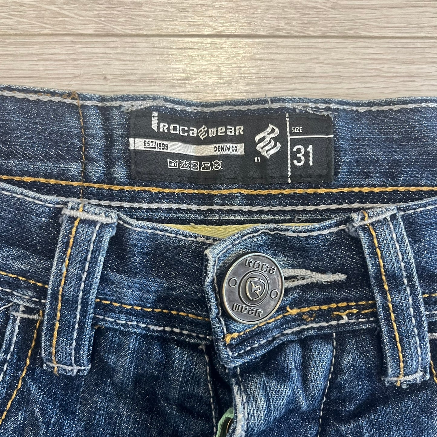 rocawear embroided denim shorts