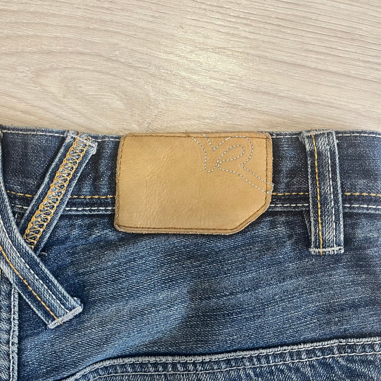 rocawear embroided denim shorts
