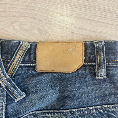 rocawear embroided denim shorts