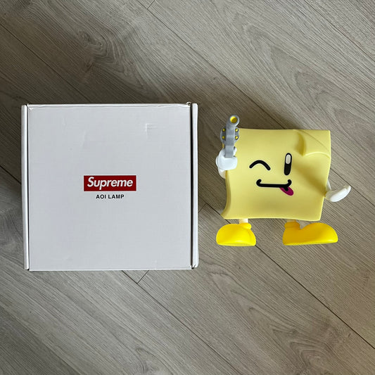 supreme sticky note molded lamp
