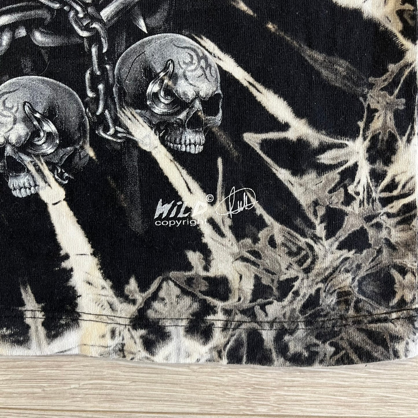 wild 4d middle fingers tee